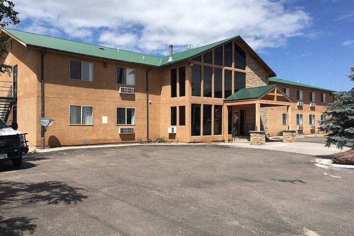 Mountain View Motor Inn LLC