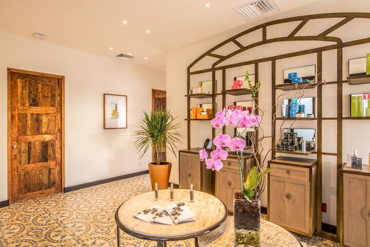 Hotel Interior 107 of 160