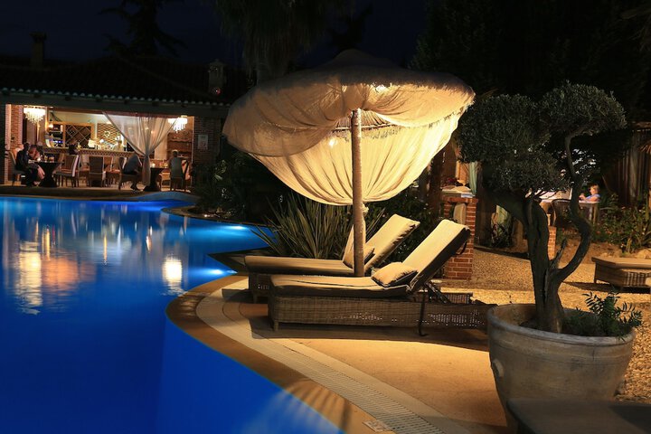 Pool 36 of 60