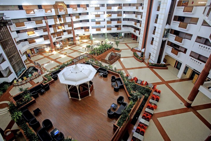 Hotel Exterior 174 of 184