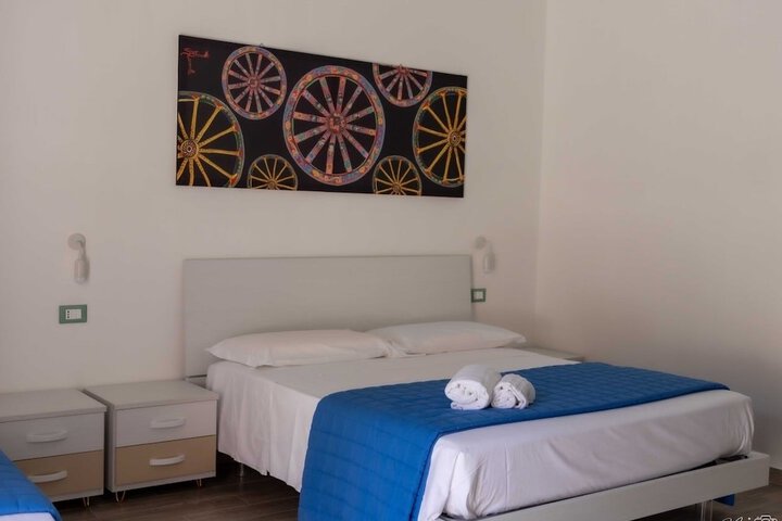 Room 4 of 11