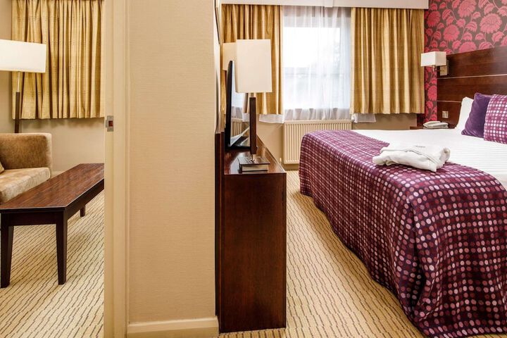 Room 7 of 71