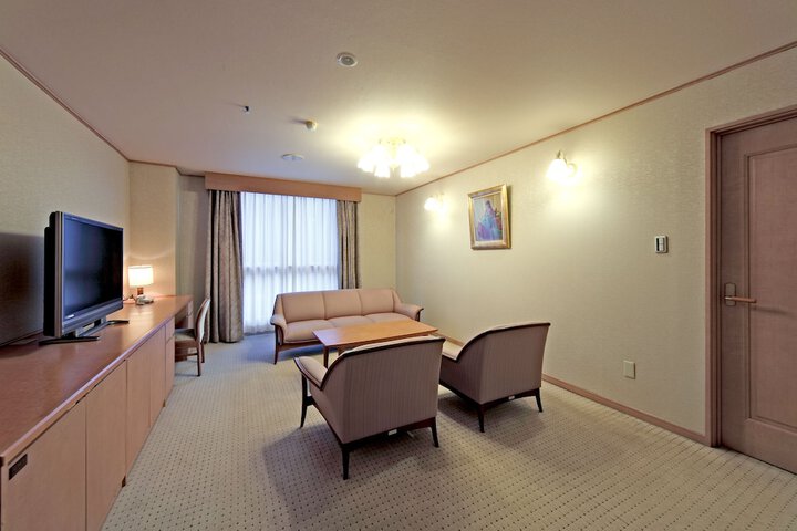 Room 17 of 105
