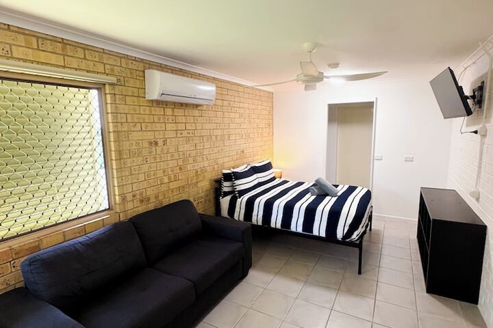 Room 9 of 23