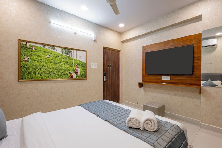 Room 11 of 15