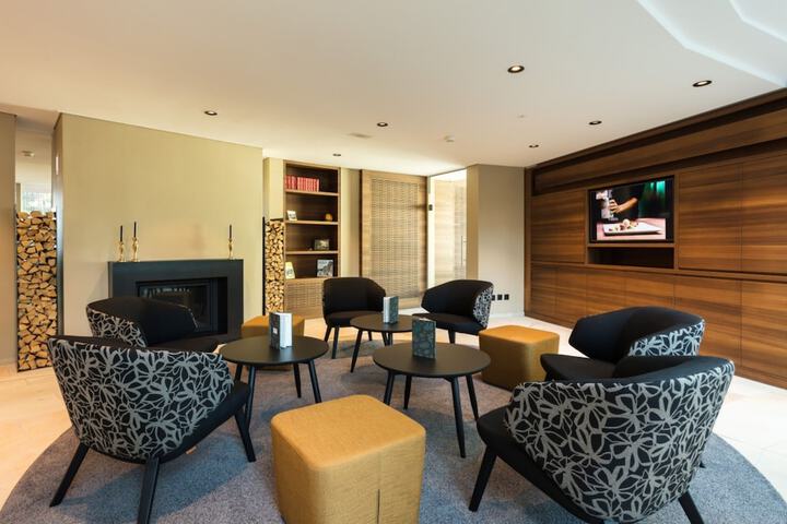 Lobby Entry