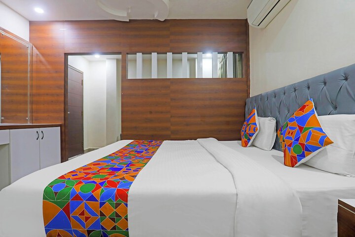 Room 14 of 31