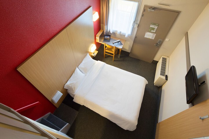 Room 4 of 45