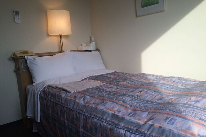 Room 9 of 29