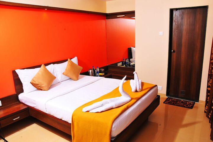 Room 13 of 23