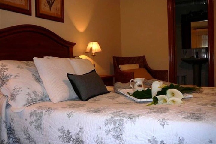 Room 3 of 9