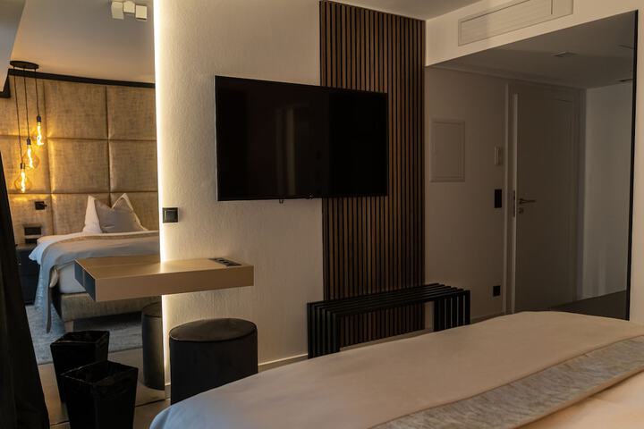 Room 4 of 21
