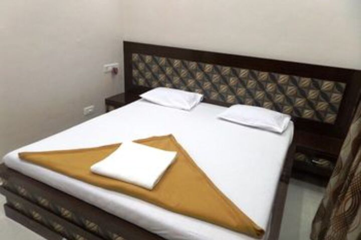 Room 21 of 26