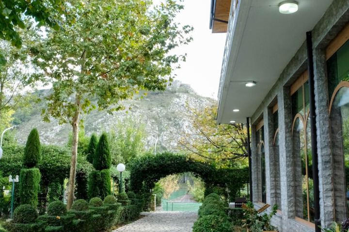 Hotel Exterior 117 of 139