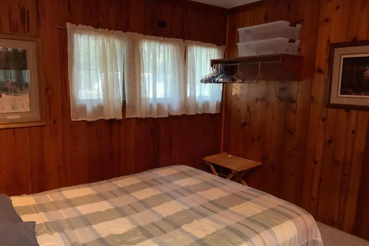 Room 6 of 23