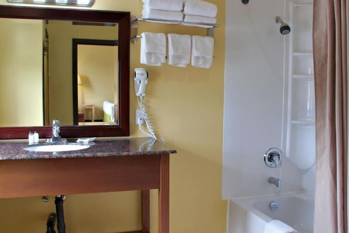 Room 21 of 65