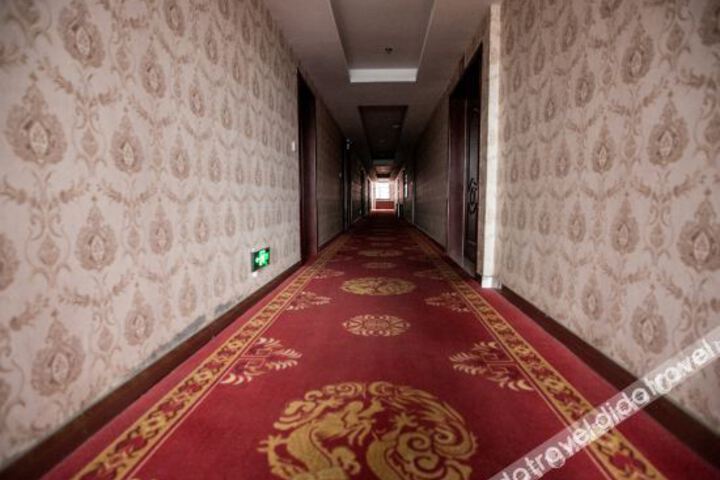 Hotel Interior 10 of 18