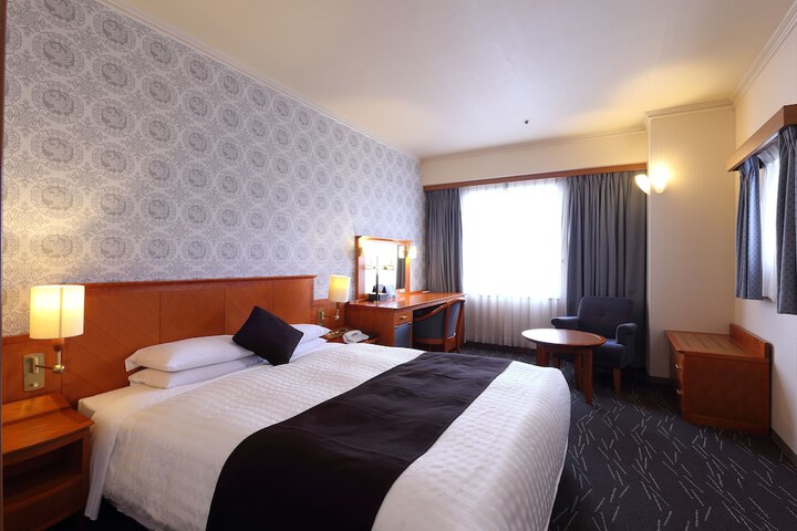 Room 6 of 134