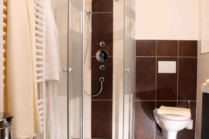 General 12 of 19