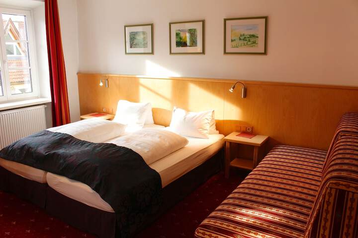 Room 6 of 64