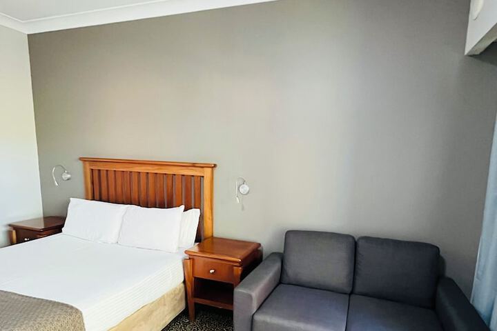 Room 12 of 54