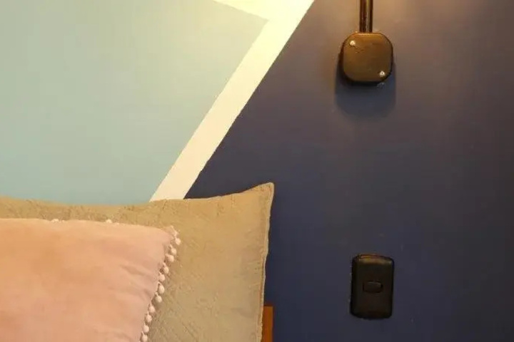 Room 5 of 15