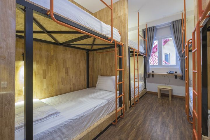 Room 14 of 37