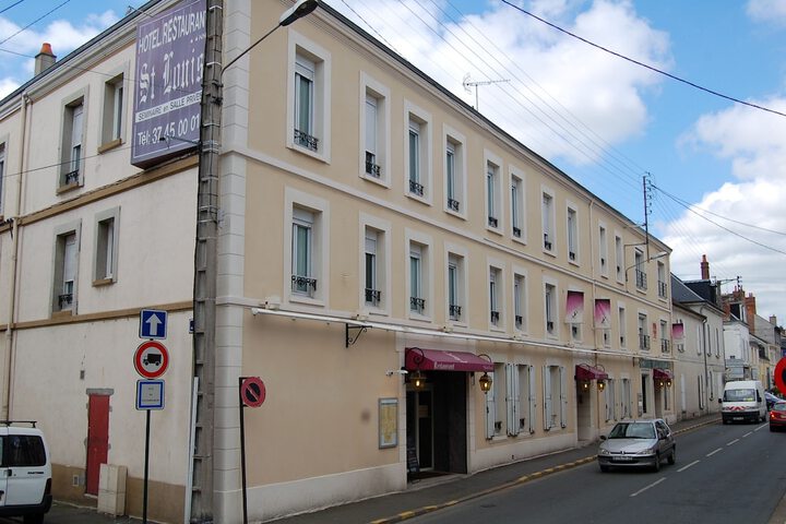 Hotel Entry