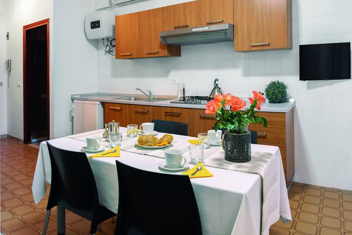 Private kitchenette