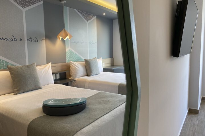 Room 12 of 63