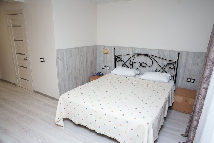 Room 8 of 45