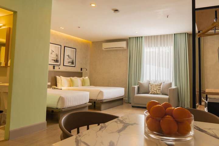 Room 6 of 22