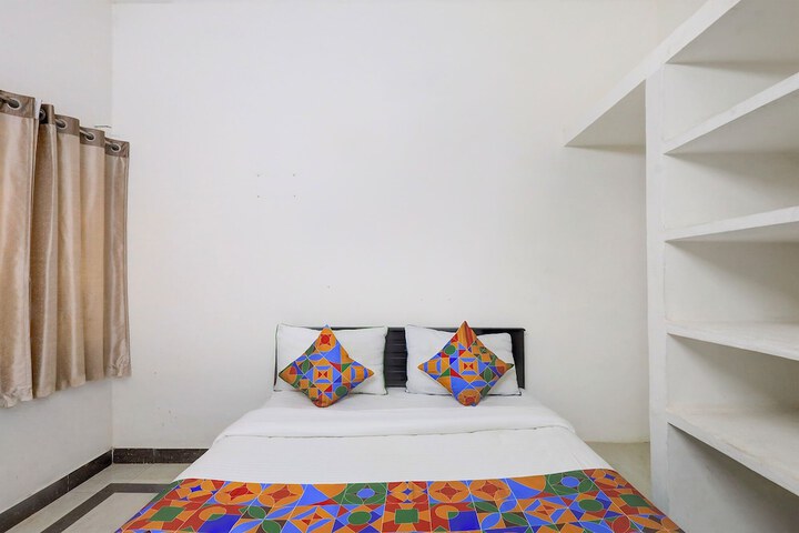 Room 16 of 27