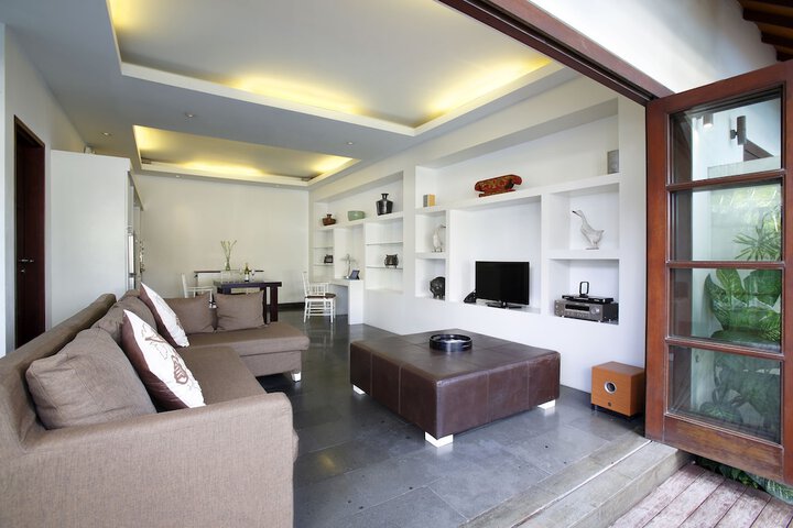 Room 6 of 21