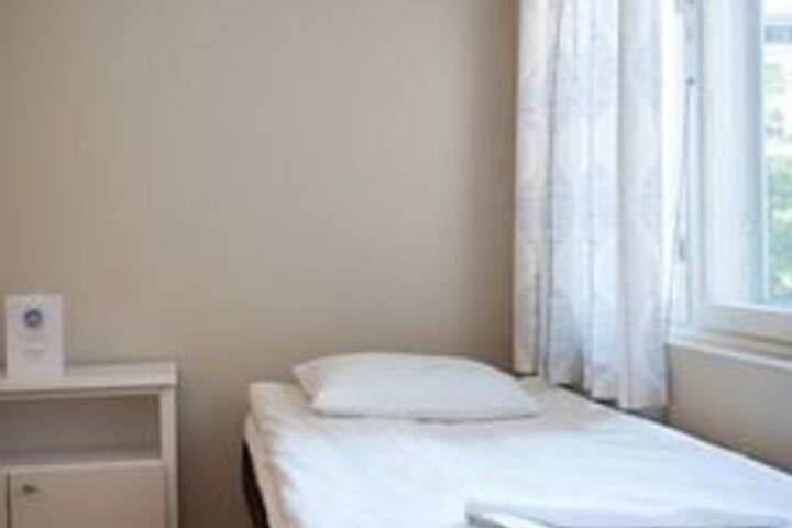 Room 33 of 95