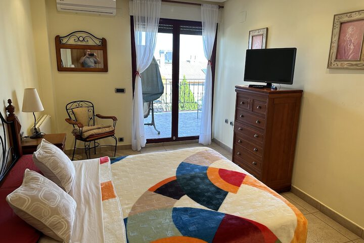Room 28 of 165