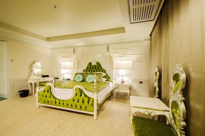 Room 29 of 60