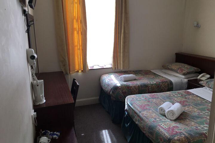 Room 43 of 80
