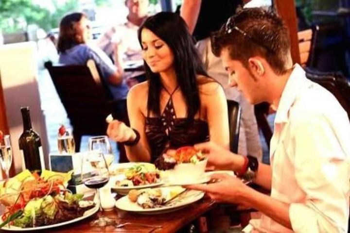 Dining 26 of 34