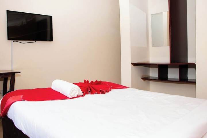 Room 4 of 34