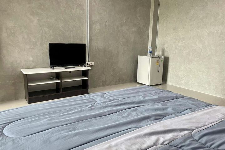 Room 16 of 36