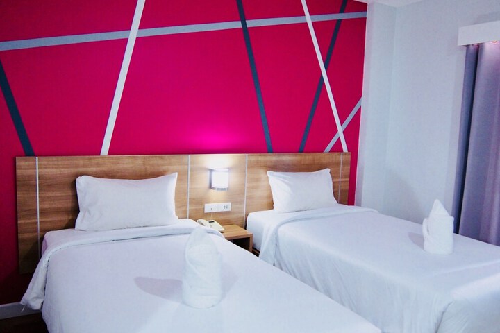 Room 6 of 29
