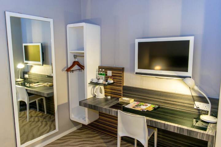Room 22 of 83