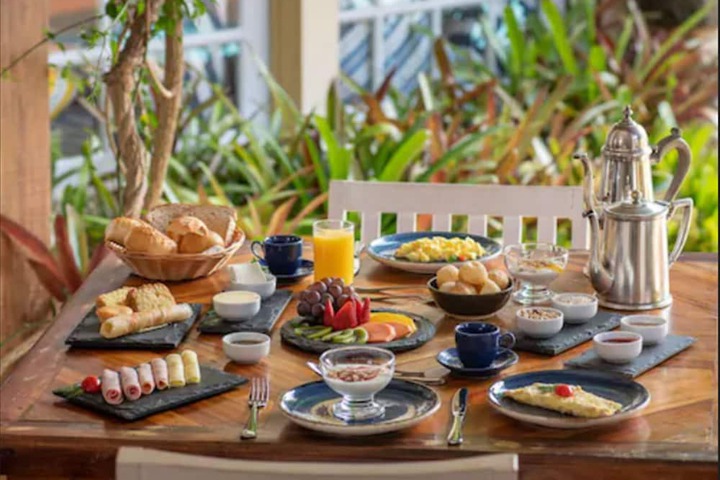 Breakfast/Coffee Service 117 of 131