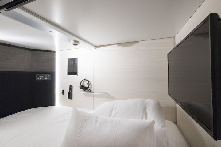 Room 21 of 47
