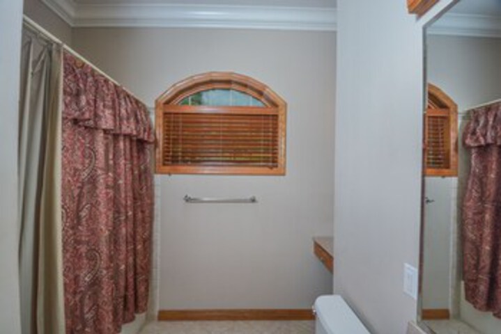 Room 51 of 54