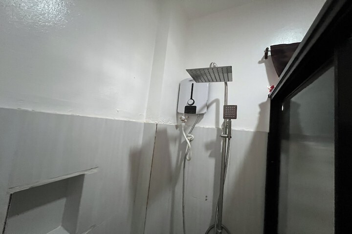 Room 70 of 89