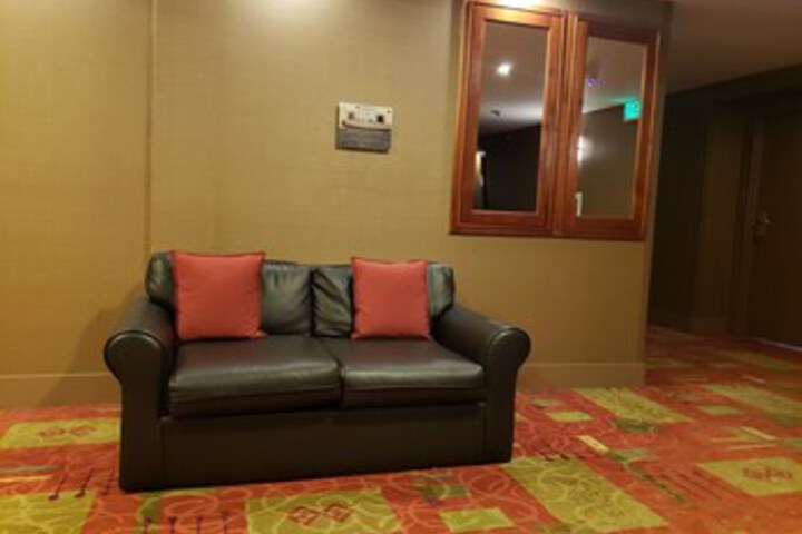 Ballroom/Hall 37 of 88