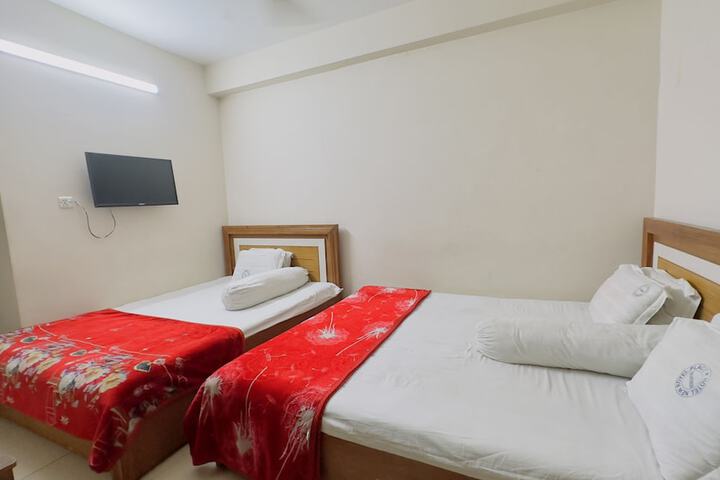Room 3 of 30