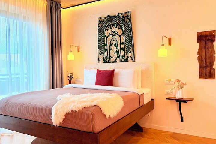 Room 3 of 175